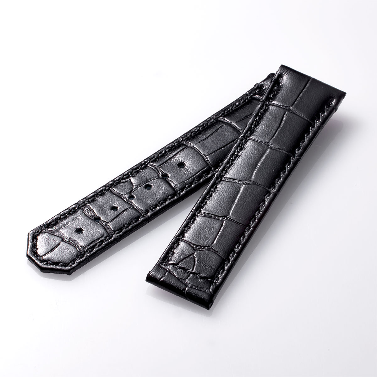 URUGA42 クロコ型押し牛革ストラップ ブラック [UG03-CBK]