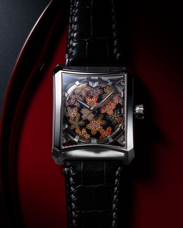 Urushi Series MAKI-E “SEVEN WINDOWS ~Yoshino-Sakura (Yoshino Cherry)” Leather model [VM15-CBKMA3-SSD]