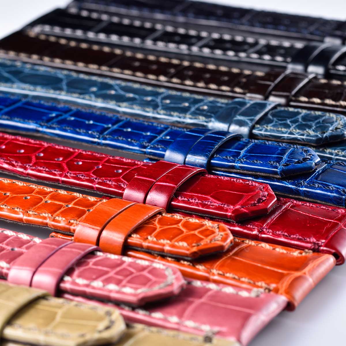 HORIZON Mid “Croco-embossed cowhide strap” (VM06) – Black [VM06-CBK]