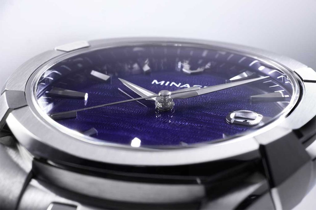 Clamping Case Structure