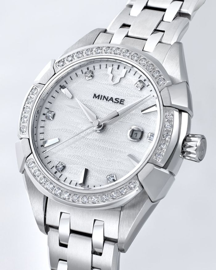 Uruga 31 Bracelet Model “Stone-clamped (Diamond)” [UG02-M01NWH-SSBD]